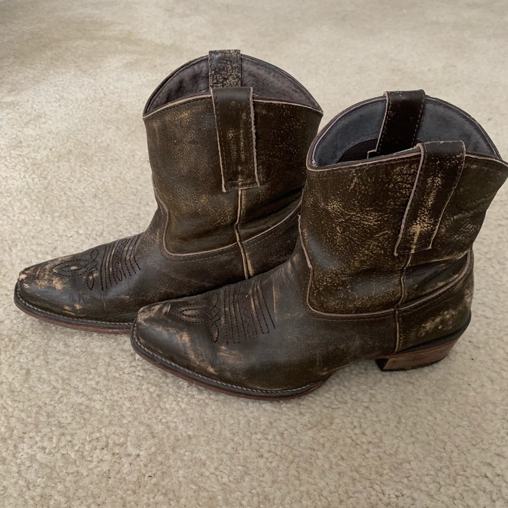 Roper Snip Toe Short Leather Boots